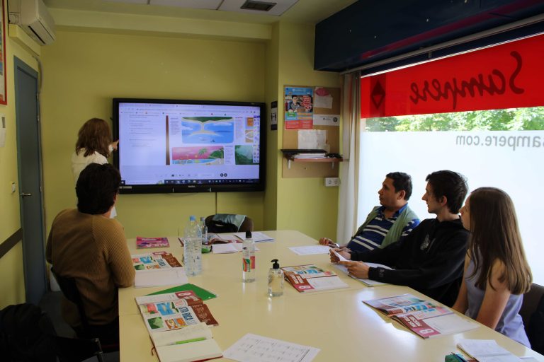 EstudioSampere صورة 35 من مدرسة